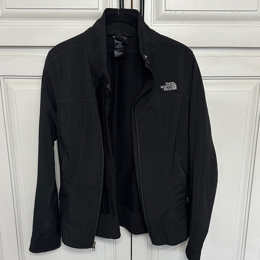 The North Face Women’s Black Performance Jacket